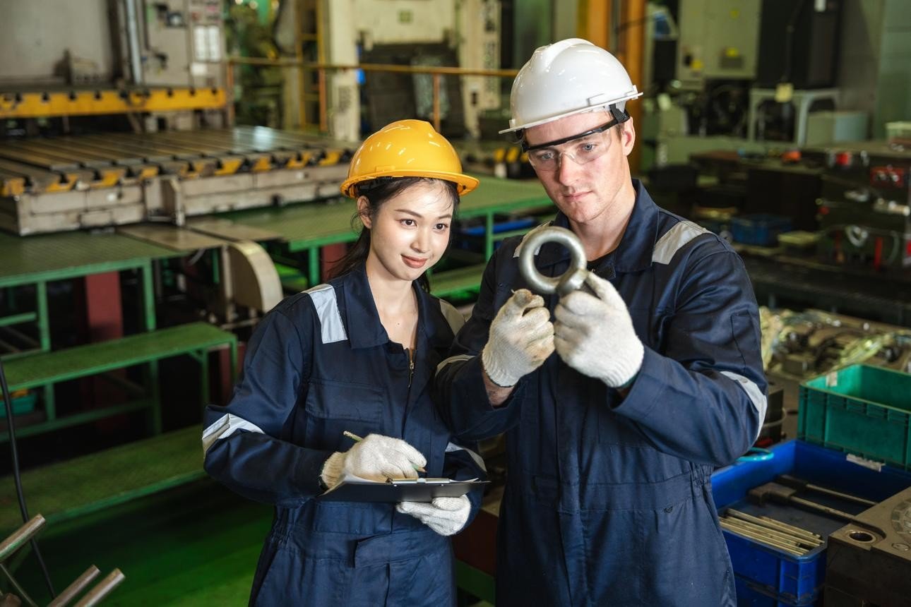 Supplier Evaluation and Total Landed Cost Analysis